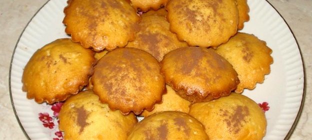 Кексики с изюмом на кефире