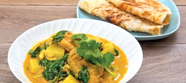 Курица карри с лепешками ротти