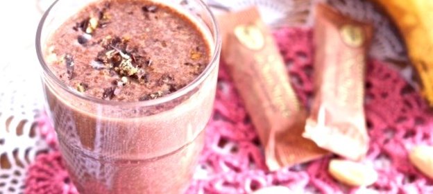 Шоколадно-миндальный смузи