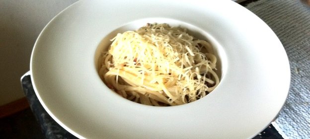 Паста карбонара с беконом (Pasta Carbonara)