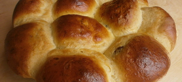 Сдобные сливочно - дынные булочки с шоколадной начинкой