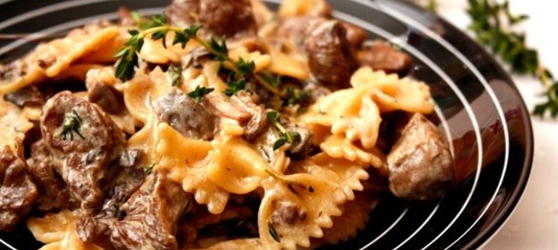 Паста с индейкой и грибами