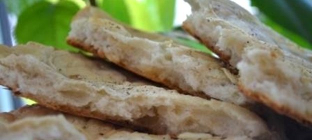 Луковая лепешка-хлеб