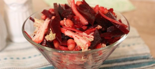 Постный салат из свеклы с фасолью