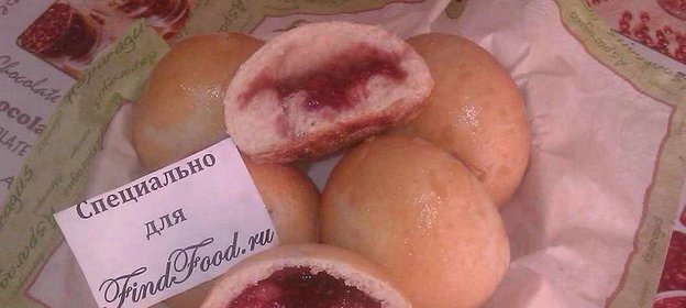 Булочки с малиновым вареньем
