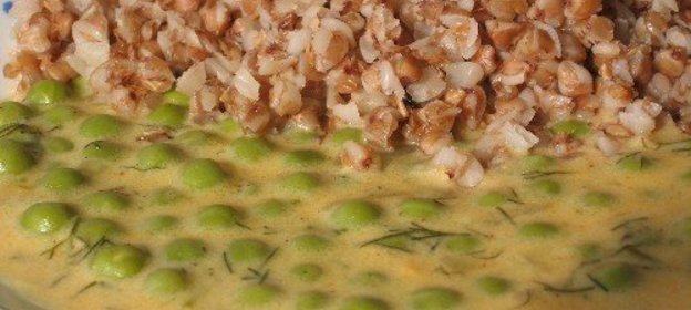 Сметанный соус с зелёным горошком