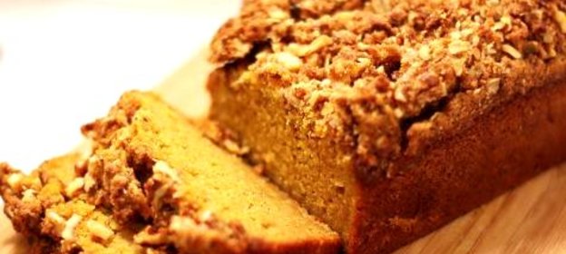 Тыквенный хлеб с посыпкой