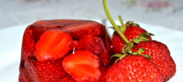 Клубничное желе из желатина