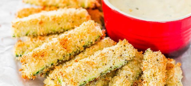 Запеченные палочки из цукини