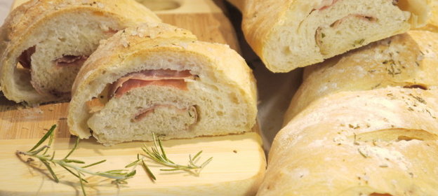 Розмариновый багет-бутерброд