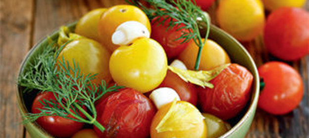 Соленые помидоры черри