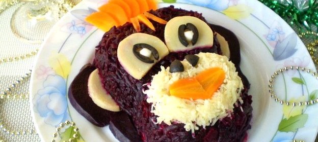 Селедка под шубой в виде обезьянки