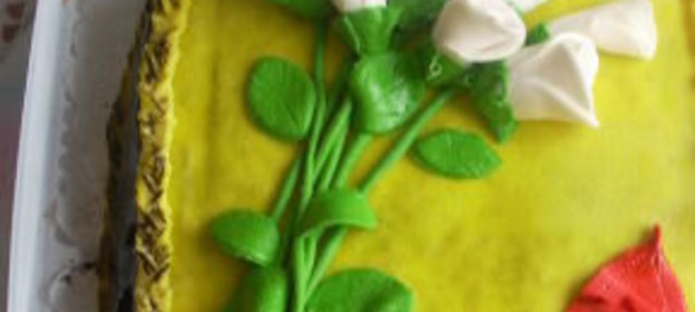 Салат из овощей и мандаринов с морским окунем