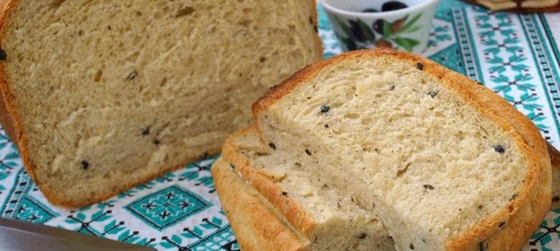 Хлеб с маслинами, брынзой и итальянскими травами в хлебопечке