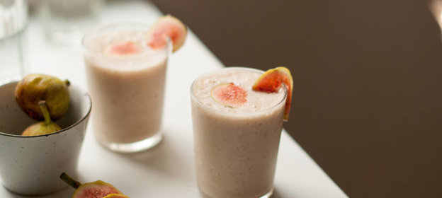 Смузи с ананасом и инжиром