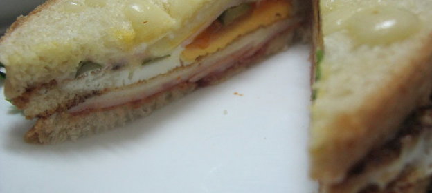 Колбасбургер от мужа ))