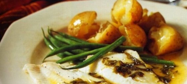 Щи из квашеной капусты с рыбными консервами