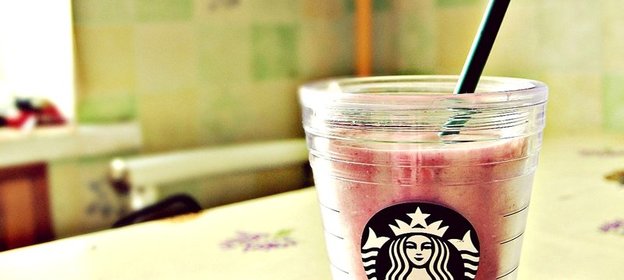 Клубничный смузи с ванилью