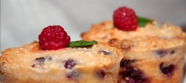 Творожная запеканка с вишней