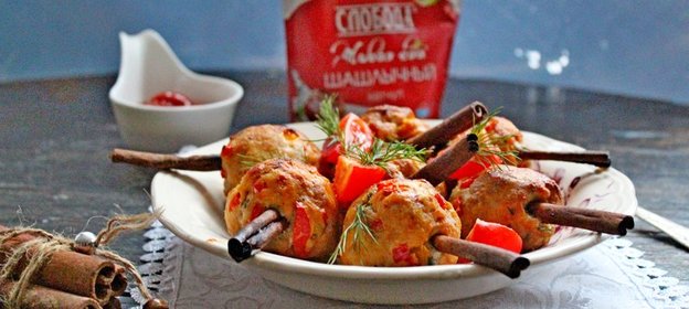 Куриные котлетки на палочках корицы
