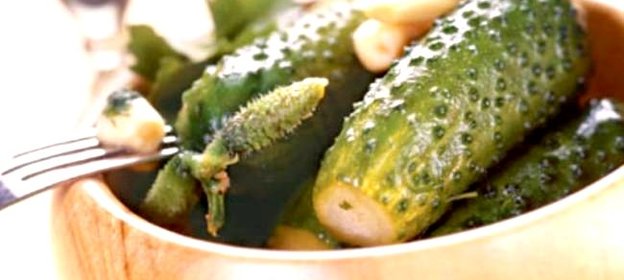 Соленые огурцы холодным способом