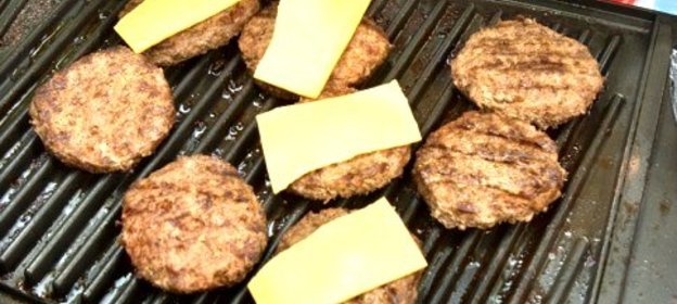 Гамбургеры с сыром