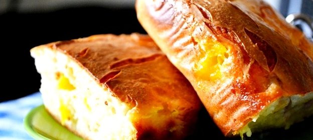 Творожная запеканка с персиками