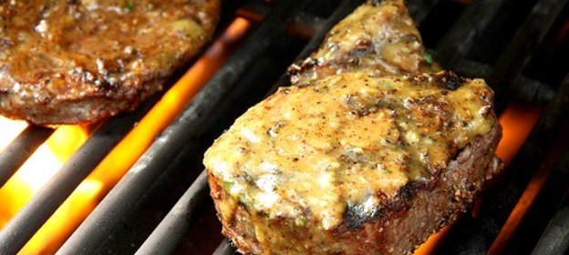 Кленовый маринад с горчицей и хариссой