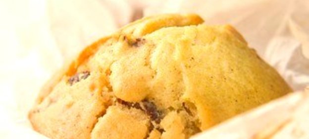 Сладкие маффины с цукини и грецкими орехами