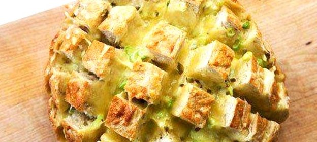 Хлеб с сыром в духовке