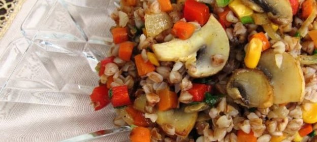 Домашняя лапша с белыми грибами