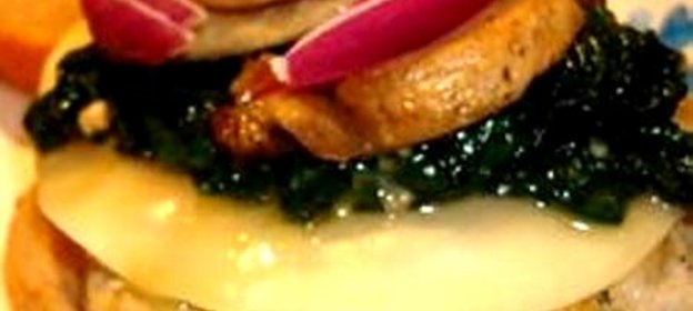 Чесночные бургеры с индейкой