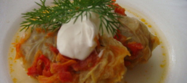 Голубцы с овощной подливкой