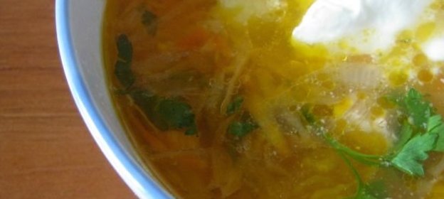 Щи из свежей капусты с курицей