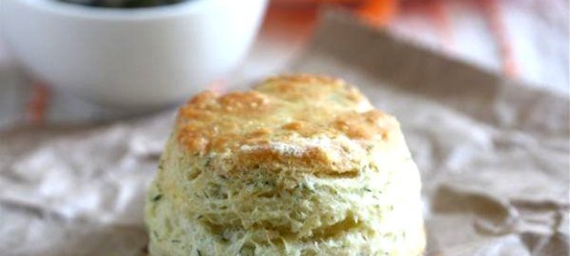 Печенье с йогуртом и укропом