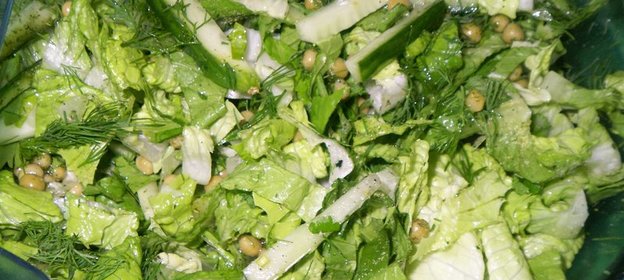 Салат весенний -зеленый