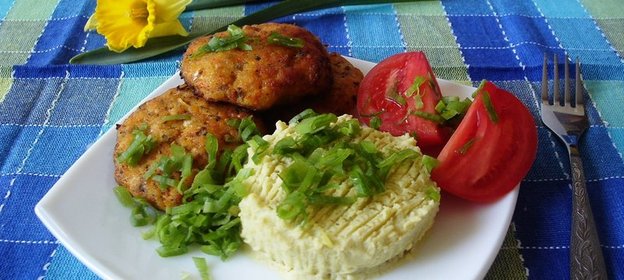 Рыбные лепешки «Лови волну» и особое пюре к ним