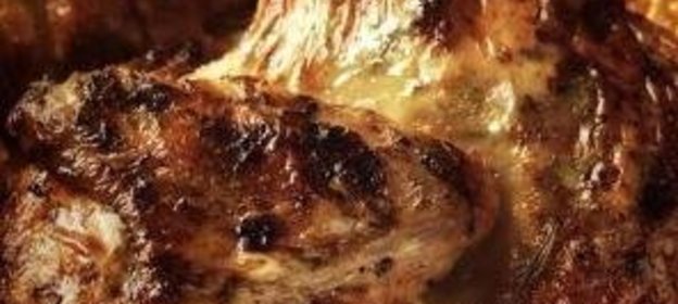 Курица, жаренная на гриле, с розмарином и чесноком