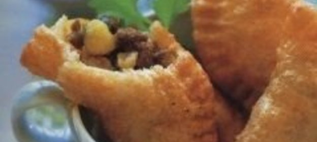 Картофель, фаршированный солеными грибами