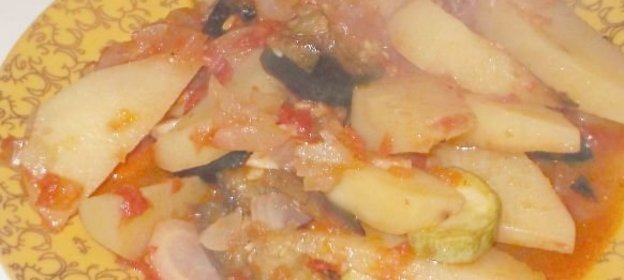 Салат из редьки с сухарями, капустой