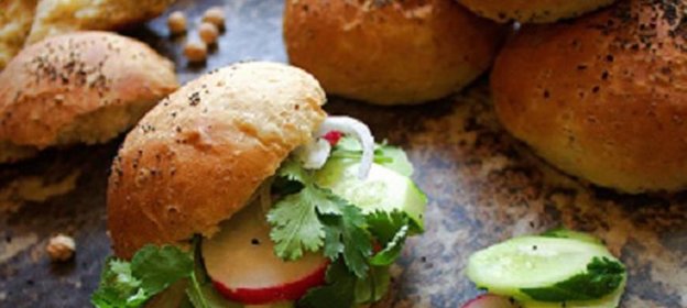 Нутовые булочки