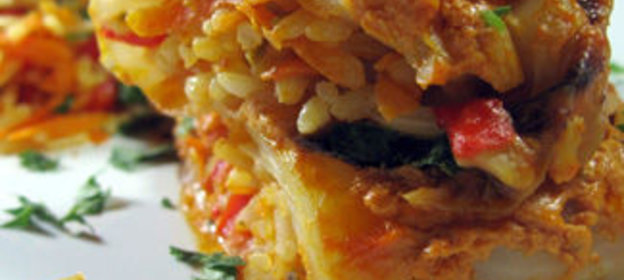 Овощные голубцы в томатно-сметанном соусе