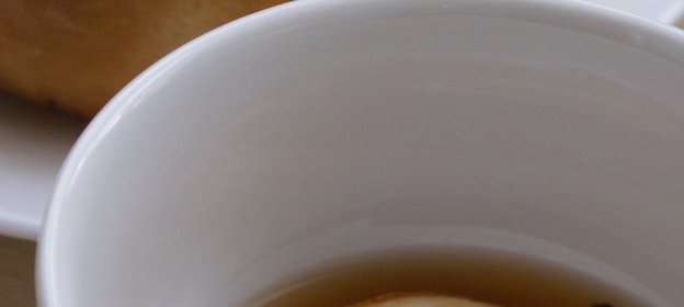 Быстрое дрожжевое тесто и булочки с изюмом :S