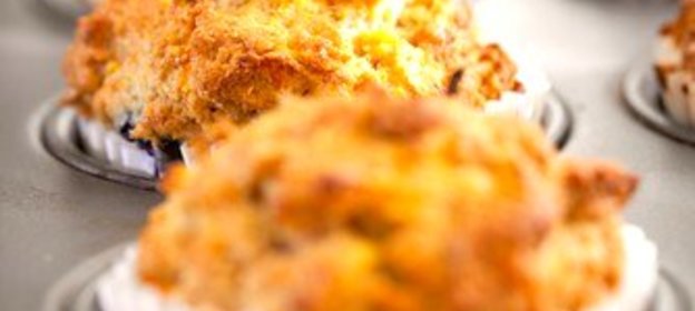 Постные кокосово-морковные маффины с миндалем