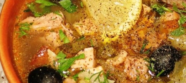 Яичница-глазунья с луком