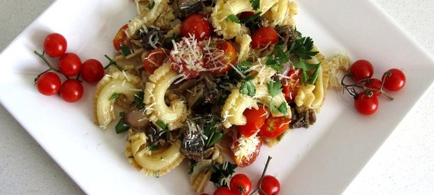 Паста с копченой мойвой