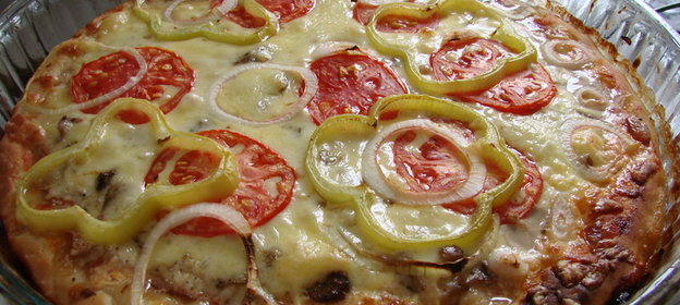 Сочная пицца с курицей