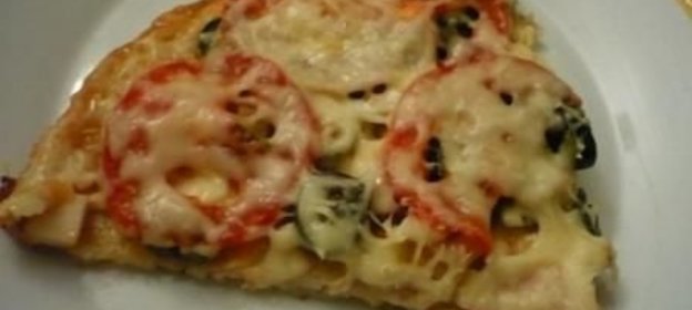 Пицца с копченым кальмаром на дранике