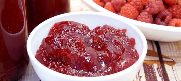 Малиновый джем без косточек