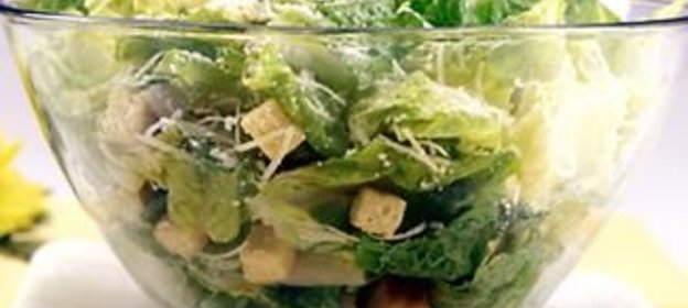 Салат Цезарь. Классический рецепт